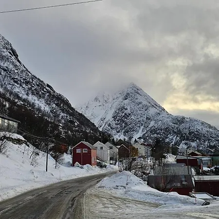 Norwegian House Oksfjord